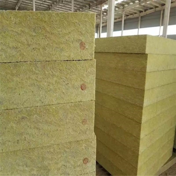 屋顶岩棉板应用与优势